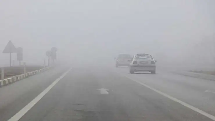 Selçuklu'da yoğun sis sürücülere zor anlar yaşattı