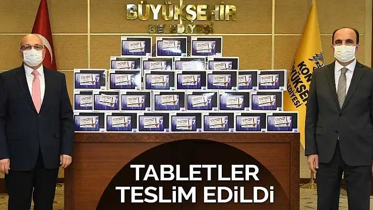 Konya Büyükşehir Belediyesi 10 bin tabletin teslimatını yaptı