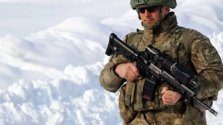 Mehmetçik nanoteknolojik yeni kamuflajlarıyla görev başında