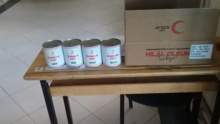 Türk Kızılayı Beyşehir'deki ihtiyaç sahibi ailelere yardımda bulundu