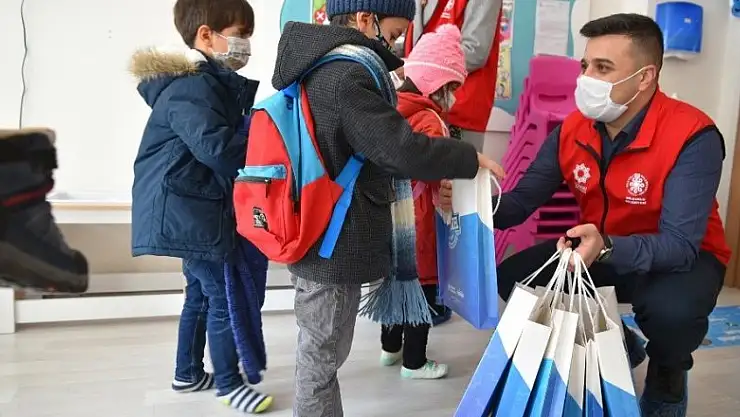 Selçuklu Belediyesi'nden çocuklara şivlilik sürprizi