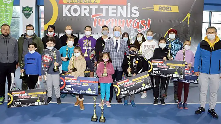 2. Kort Tenis Turnuvasına Konya Gençlik Spor damgası