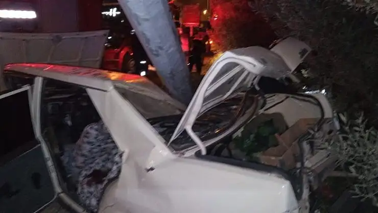 Antalya'da gecenin sessizliğini bozan kaza!