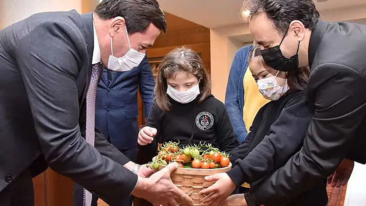 Başkan Hasan Kılca'ya özel ziyaretçiler