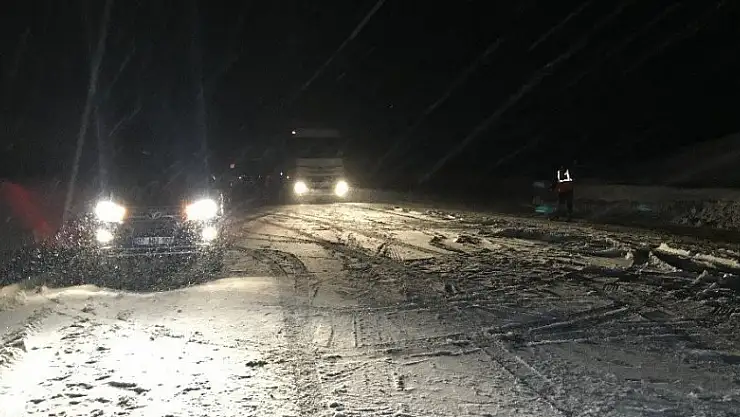 Alacabel'de kar kalınlığı 20 santime ulaştı