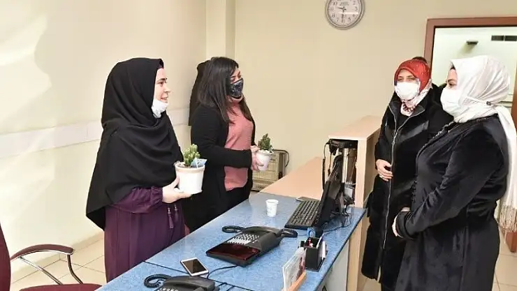 Karatay Kent Konseyi Kadın Meclisi kadın çalışanları unutmadı