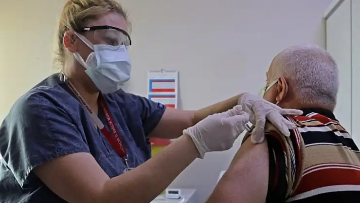 Korona virüs aşısına iftar düzenlemesi