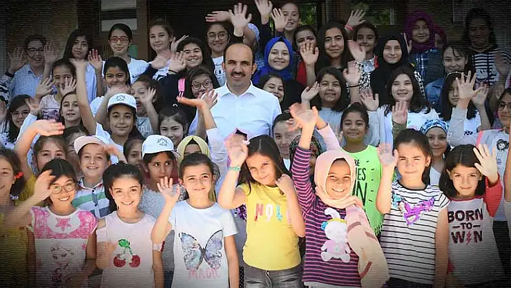 İlk orucunu tutan Konyalı 42 bin çocuğa Başkan Altay'dan müjde