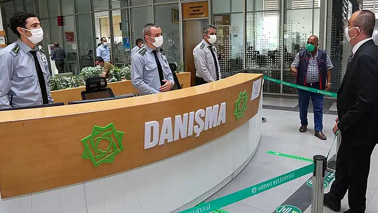 Meram Belediye Başkanı Kavuş personelle bayramlaştı