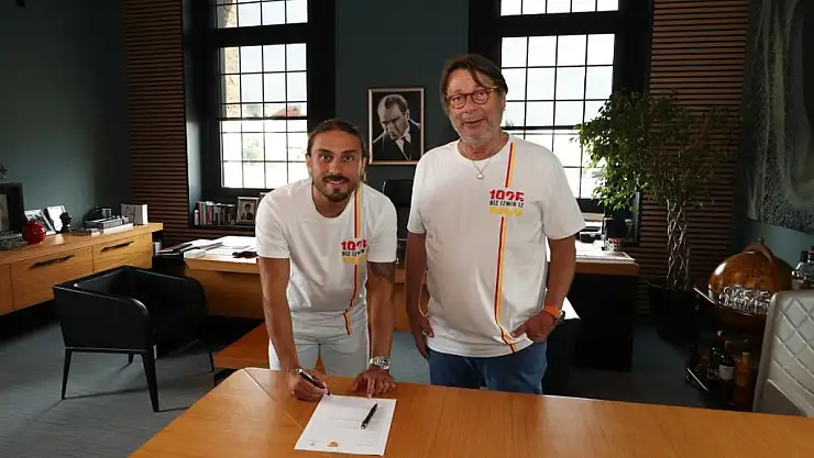 Göztepe'de Halil Akbunar sevinci! Galatasaray'a gitmiyor