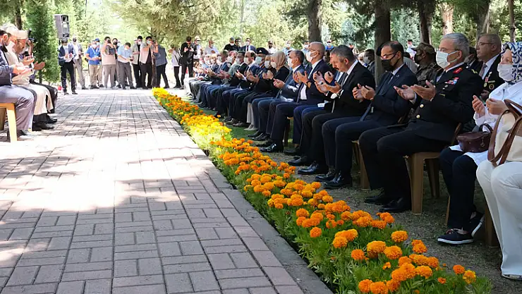 Konya'da 15 Temmuz etkinliklerinde şehitler dualarla yad edildi