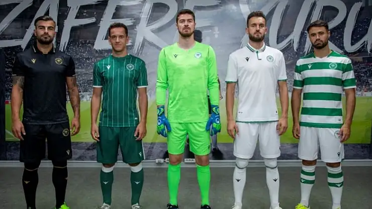 Konyaspor 100. yıl formalarını tanıttı