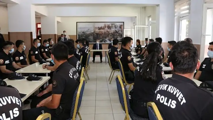 Konya Emniyet Müdürü Engin Dinç silah arkadaşlarıyla bayramlaştı