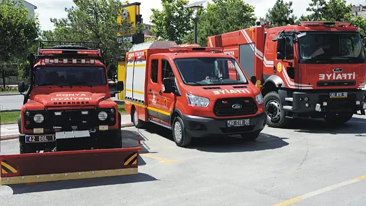 Konya Büyükşehir Manavgat'taki yangında söndürme çalışmalarına destek oluyor