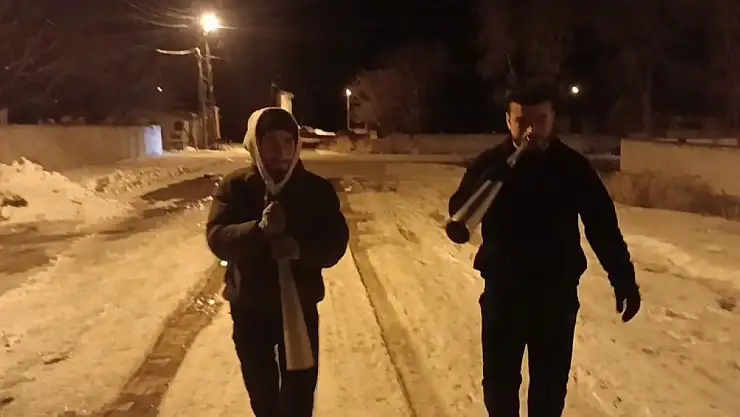 60 yıllık gelenek ilk günkü gibi devam ediyor: Sahura kalkma yöntemleri ilgi çekiyor!