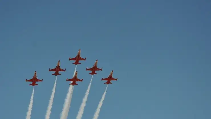 Türk Yıldızları Büyük Taarruz için uçtu