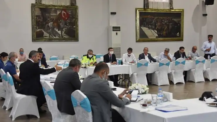 Konya Emniyet Müdürü muhtarlarla bir araya geldi