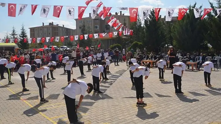 Ereğli'de 2021-2022 Eğitim Öğretim yılı açılış programı düzenlendi