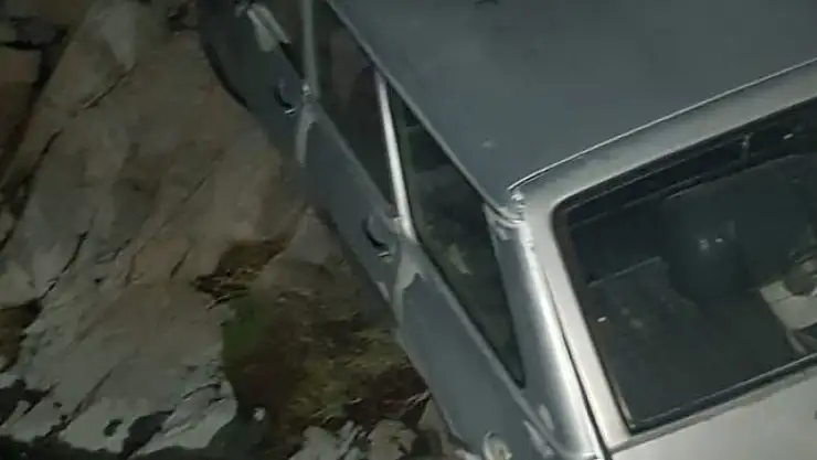 Kulu'da park halindeki otomobil uçuruma yuvarlandı