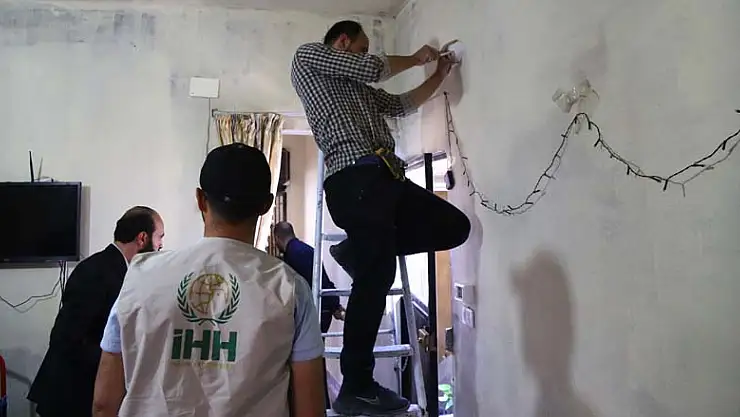 Lübnan'daki Filistinli mültecilerin ışığını Konya'daki hayırseverler yakıyor