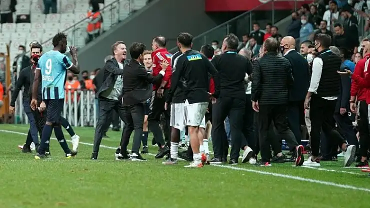 Maç bitti saha kenarı karıştı!