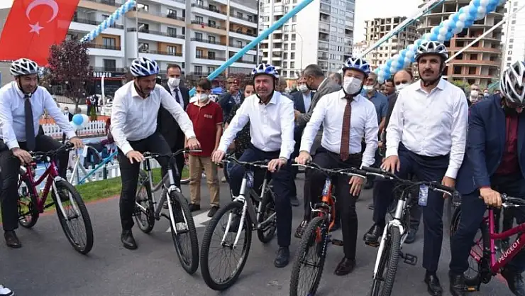 Konya'da  Bisiklet ve Kaykay Parkı hizmete açıldı