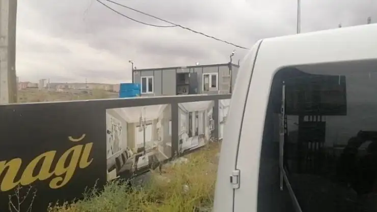 Bekçi, inşaat kulübesinde ölü bulundu