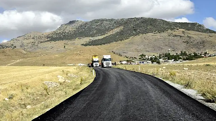 Selçuklu'da dış mahallelerde sıcak asfalt seferberliği