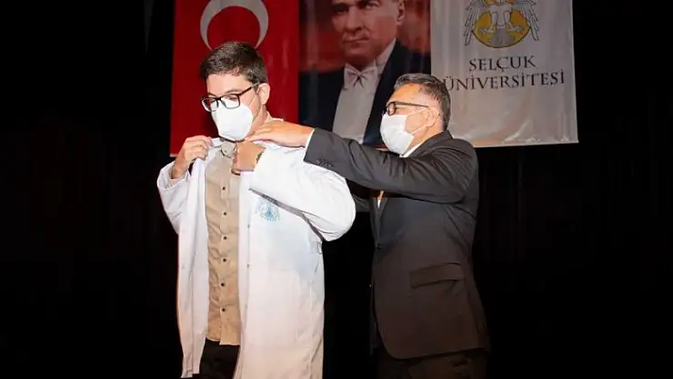 Selçuk Üniversitesi Tıp Fakültesinde beyaz önlük heyecanı
