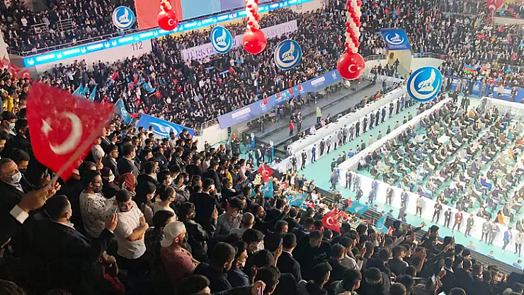 100 bin Ülkücü Büyük Kurultayında buluştu