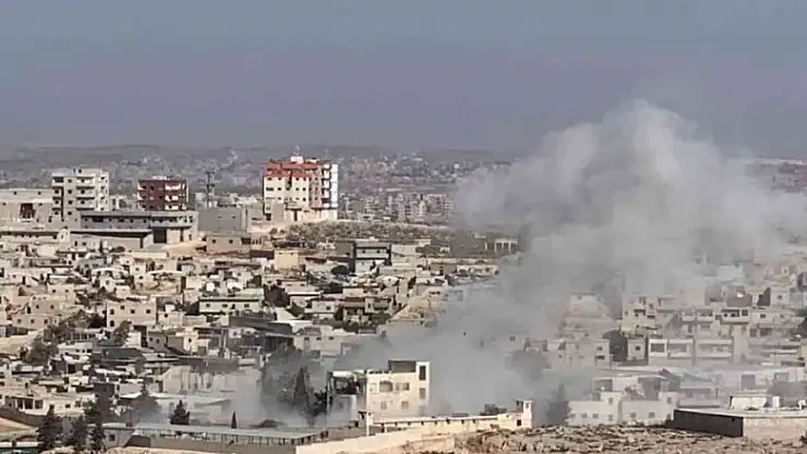 Esad rejimi İdlib'i vurdu: 3 ölü, 10 yaralı