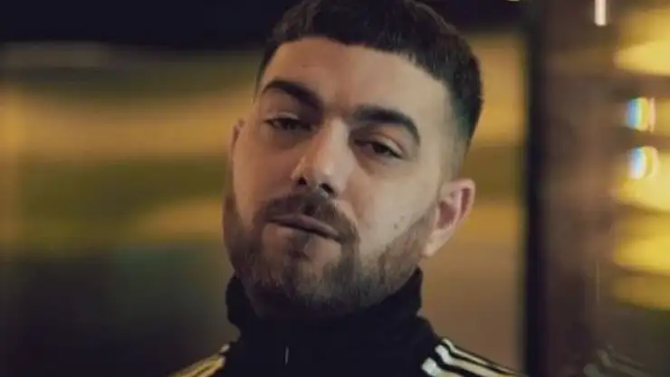 'Murda' lakaplı şarkıcı 'uyuşturucuyu özendirmek' suçundan gözaltına alındı