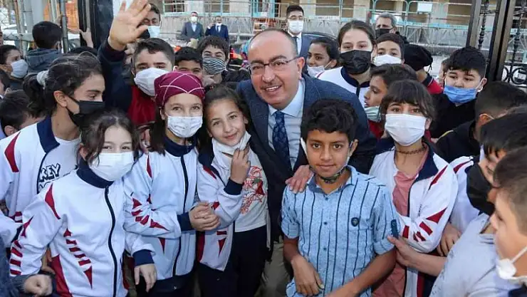 Başkan Kavuş bilim kurtlarıyla buluştu