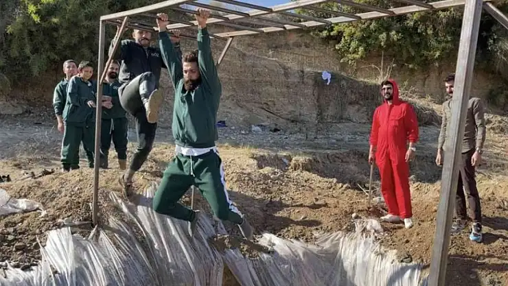 Bu da Adana usulü Squid Game: Büyük ödül Adana Kebap