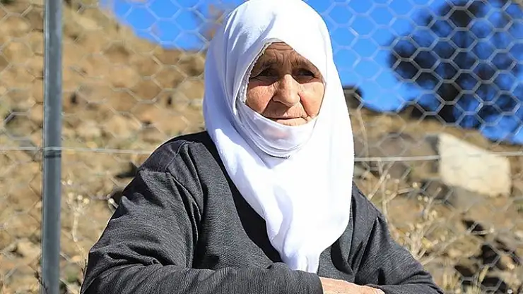 İYİ Partili Türkkan'ın oğluna küfrettiği şehit annesi konuştu