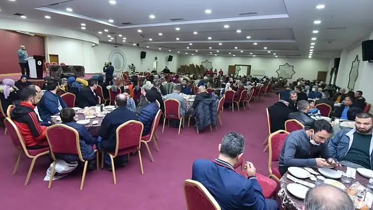 Karatay Kent Konseyi, gençler ve aileleriyle buluştu