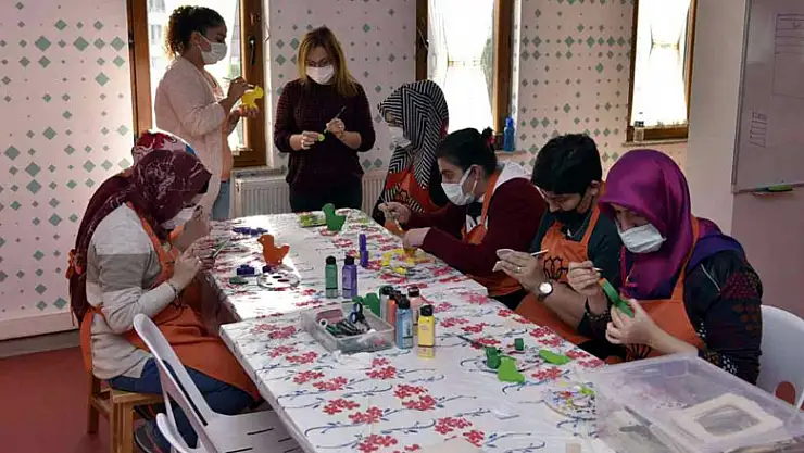 SEDEP sanat tasarım atölyesi özel öğrencilere ev sahipliği yapıyor
