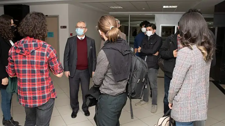 KTÜN Rektörü Özçelik öğrenci toplulukları üyeleriyle bir araya geldi