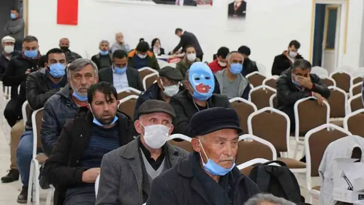 Yozgat'ta Perinçek'e maskeli protesto