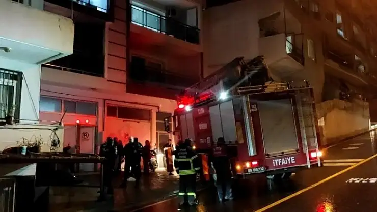 Meraklı komşular yangını izlerken zehirlendi