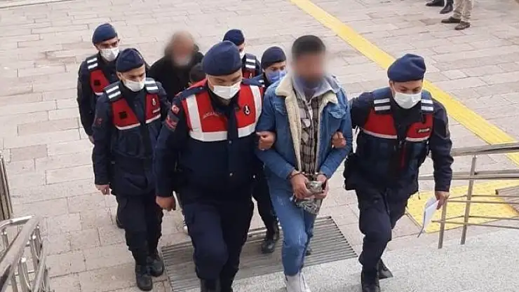 Kablo hırsızı olay yerinden 50 kilometre ileride kaza yapınca yakalandı