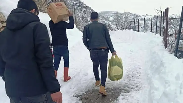 BİMDER zorlu kış şartlarında ihtiyaç sahiplerine ulaşıyor.