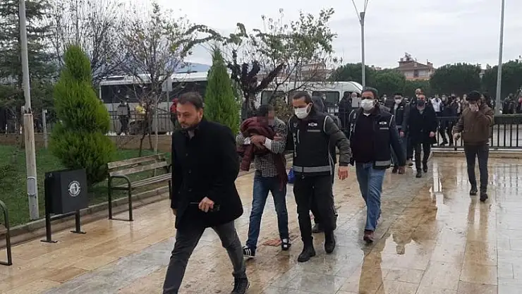 Tırpan operasyonunda İzmir'de 11 tutuklama