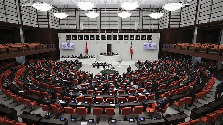 Meclis'in yeni yılda ilk işi stokçuluğa karşı caydırıcılığın artırılmasını da içeren teklifi yasalaştırmak olacak