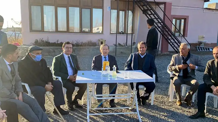 CHP Konya Milletvekili Abdüllatif Şener Karapınar'ı ziyaret etti