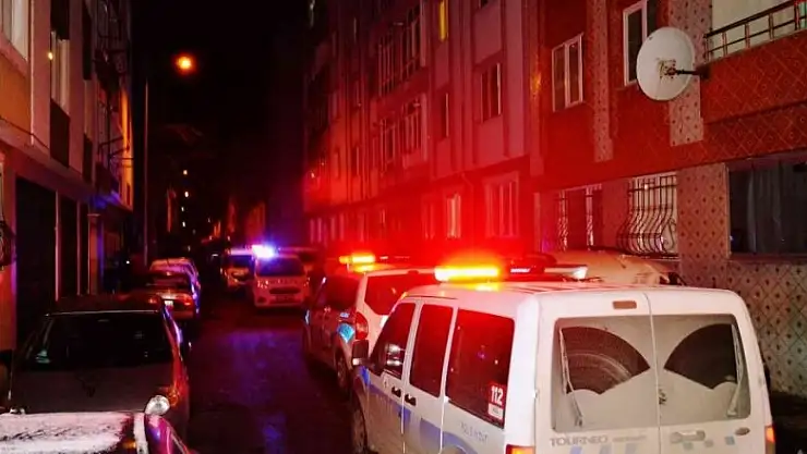 Yabancı uyruklu şahısların kavgası kanlı bitti: 2 yaralı