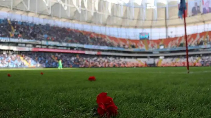 Adana Demirspor taraftarları Ahmet Çalık'ı unutmadı