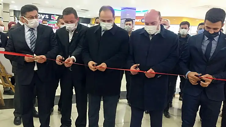 Kurak toprakların yetenekli gençlerinden anlamlı sergi