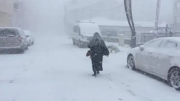 Meteorolojiden kuvvetli rüzgar, çığ, buzlanma ve don uyarısı