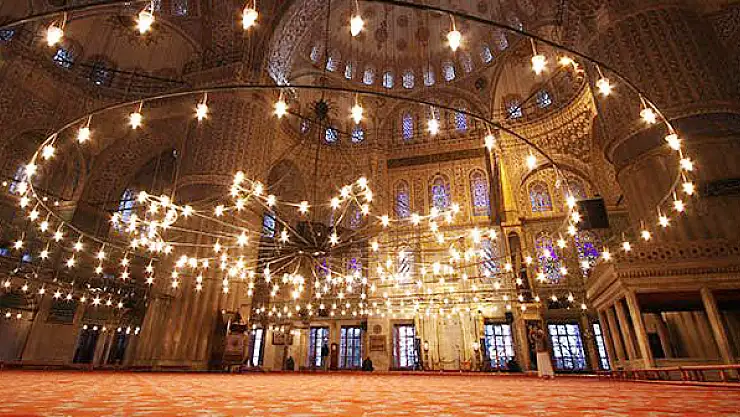 Miraç Kandili bu gece idrak edilecek